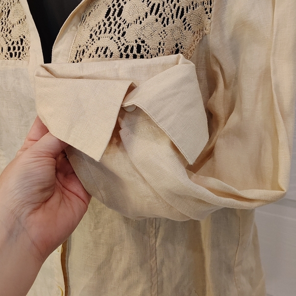 Tracy M Beige 100% Linen 3/4 Button Down With Crochet Accents - Picture 4 of 10